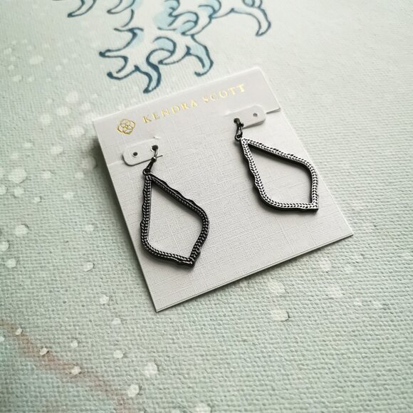Kendra Scott Sophia Drop Earrings | Gunmetal - Picture 1 of 3